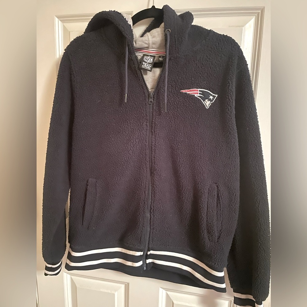 New England Patriots Navy Sherpa Fleece Full  Zip Jacket EUC
